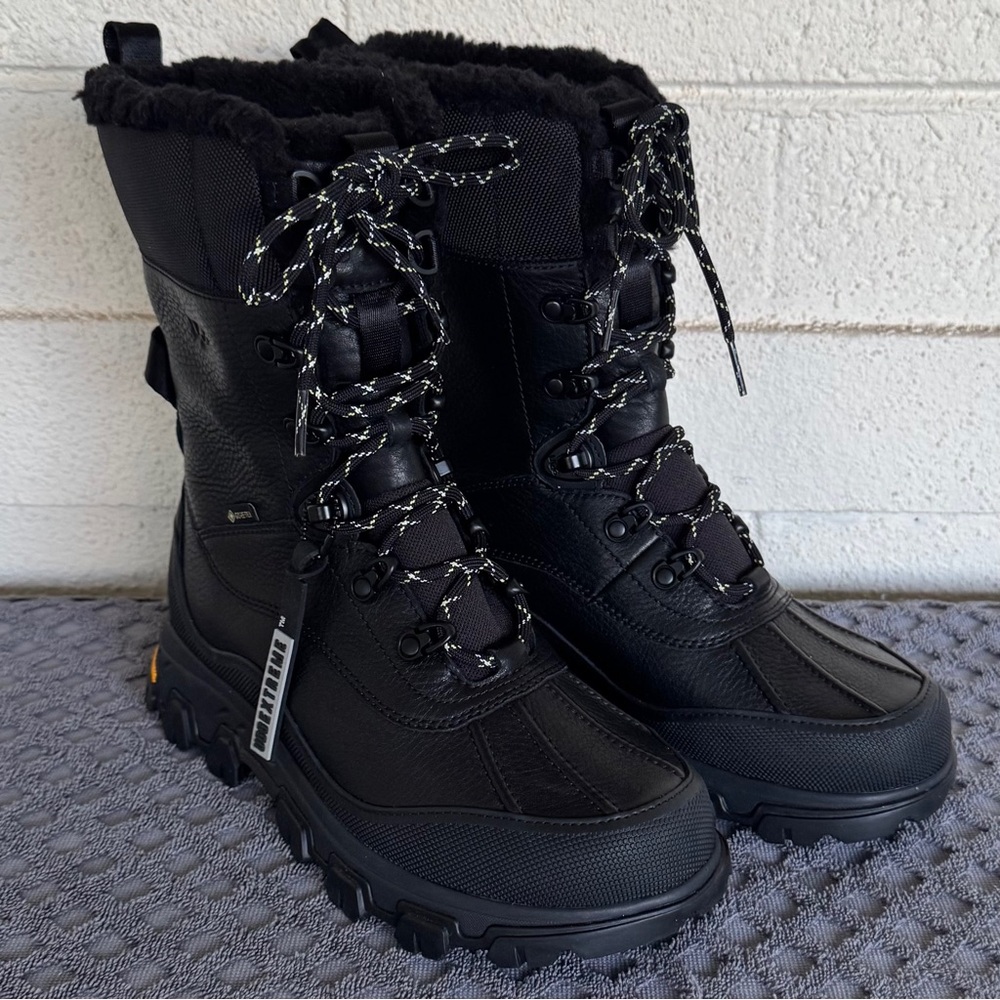 UGG Adirondack Meridian Gore-Tex Extreme Black Boots 1143839 - Women's Size 7.5